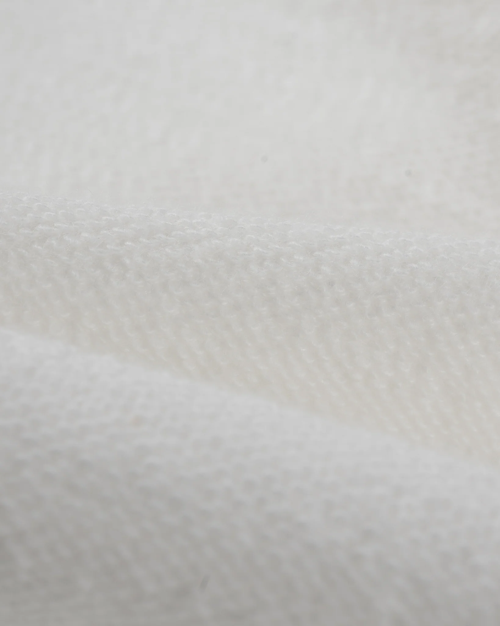UTILITEES - 10oz Heavyweight Crew Neck T-Shirt - White - Image 8